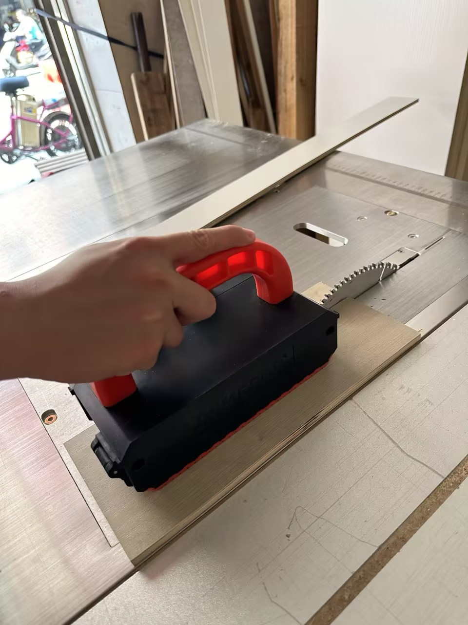Poussoir de table de scie régl - Woodworking Bandsaw avis et prix